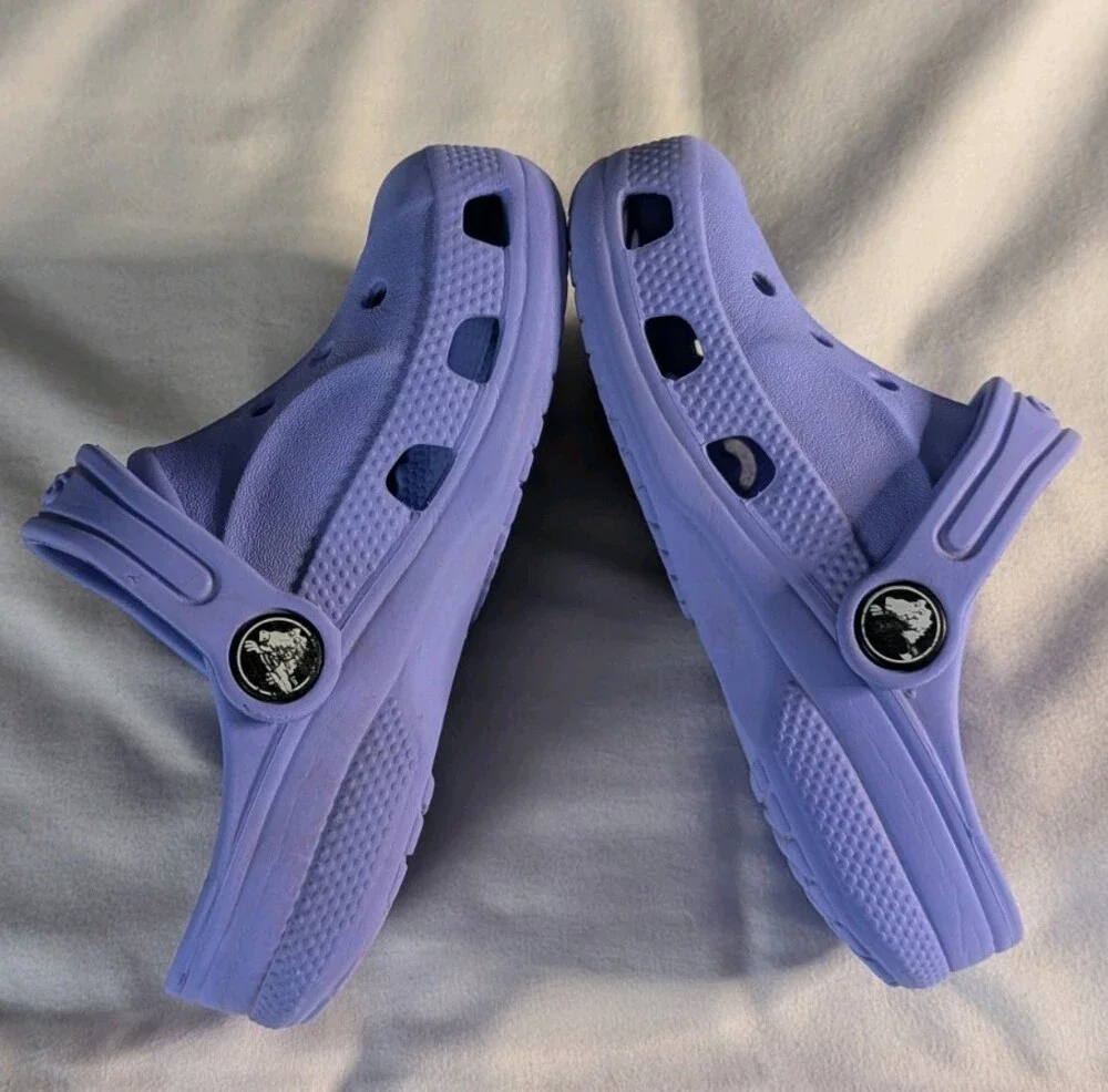 Crocs Classic Clog Unisex Kids Purple Rubber Slip On Clog Sandals C9